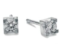 DONNA ORO-ORECCHINI IN ORO BIANCO CON PUNTO LUCE DIAMANTE CT 0,06